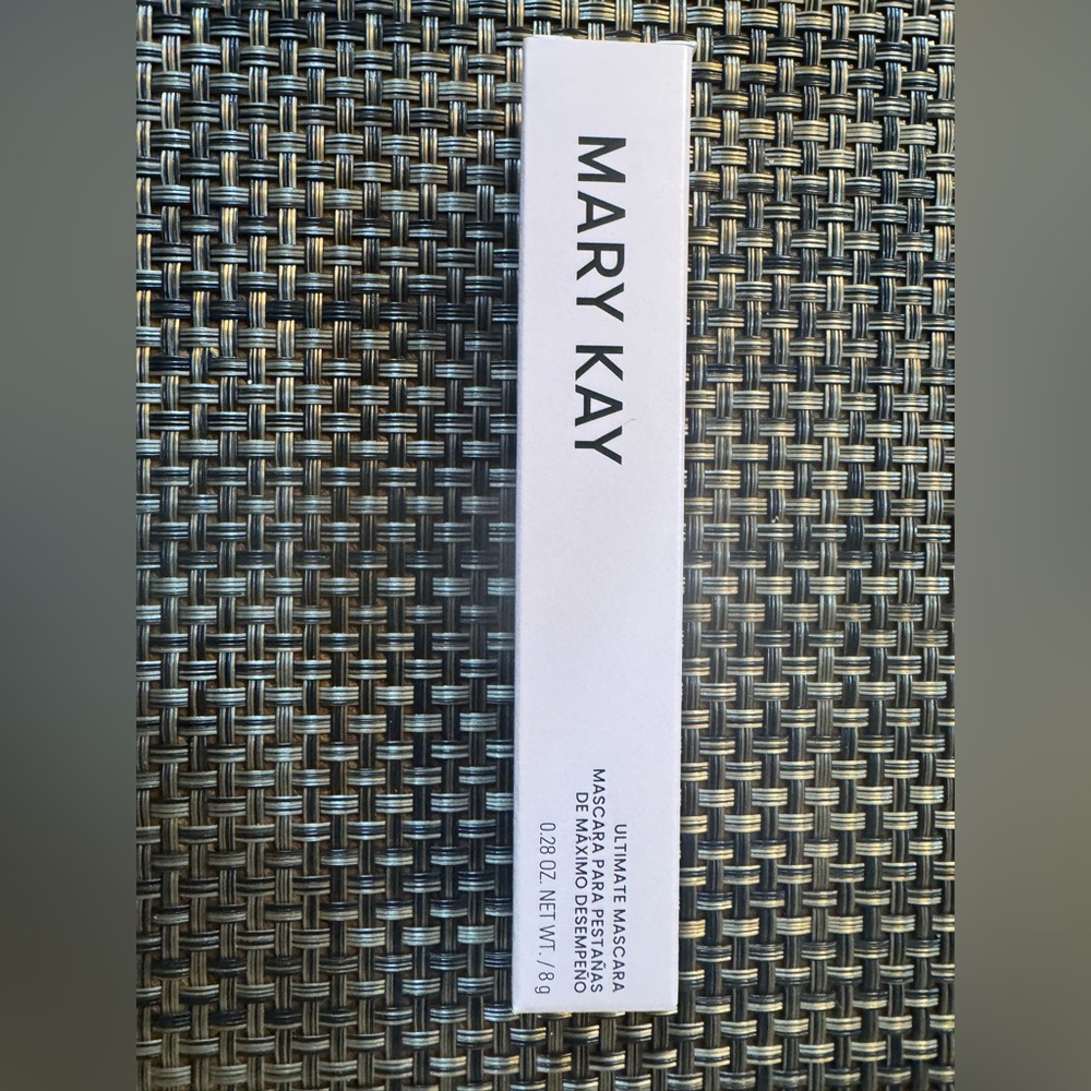 Mary Kay Ultimate Mascara in Black
